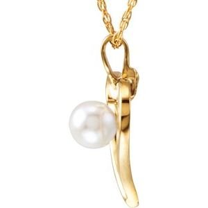 14K Yellow Gold Cultured White Akoya Pearl Heart 18" Necklace